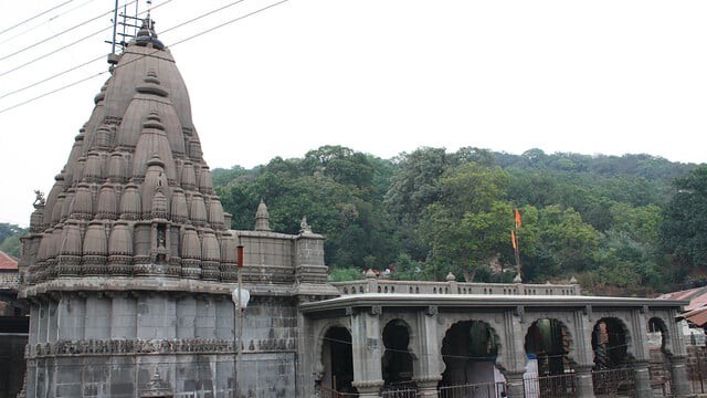 Temple 6